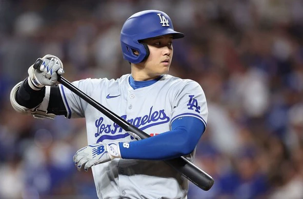 MLB, 8월 오타니쇼헤이 '12홈런.15도루'에도 월간 MVP수상 불발