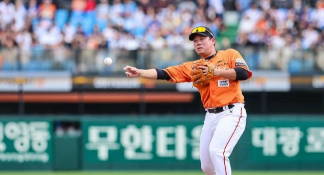 KBO, “현실적으로 5위 어려워졌지만…” 한화는 아직 포기하지 않았다, 안치홍이 이끈 역전승