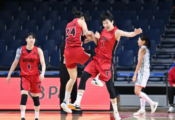 WKBL, 부산 BNK 썸, 신들린 5연승… 개막 1라운드 ‘싹쓸이’